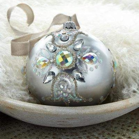 - - Picture 11 of 14